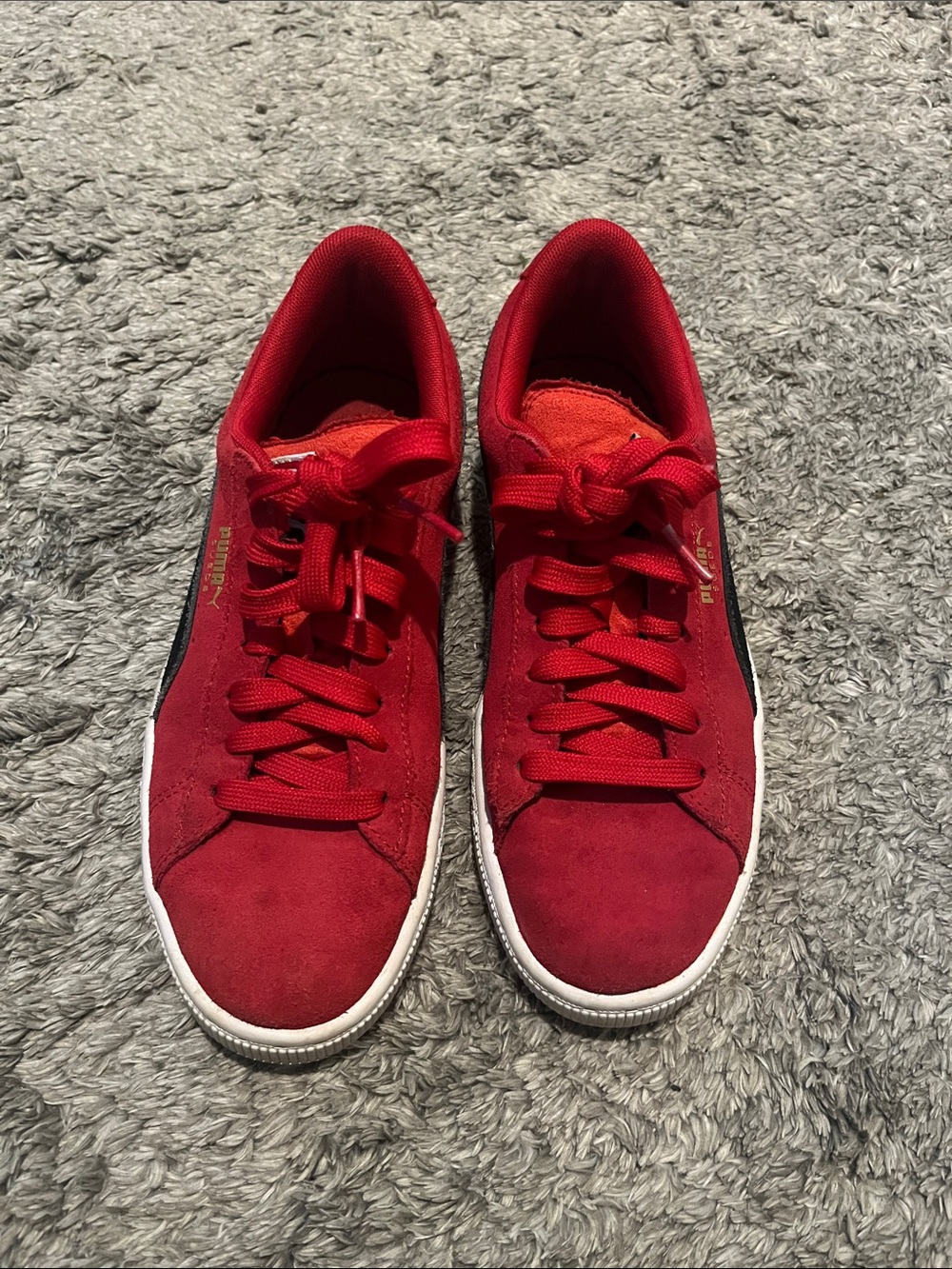 Puma Men's Red Suede Low-Top Sneakers